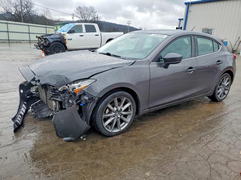 Photo 1 from auction – 2018 MAZDA 3 TOURING with VIN 3MZBN1L33JM265965