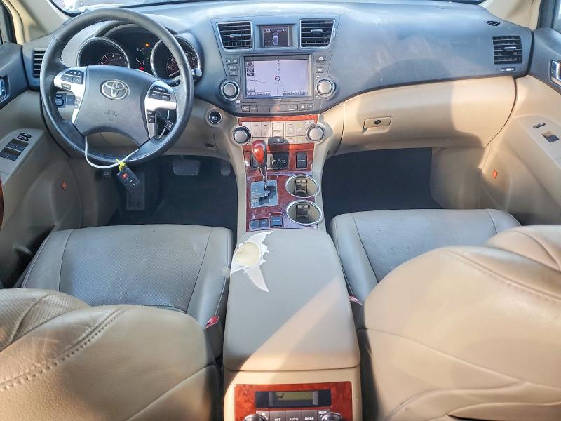 Photo 8 from auction – 2012 TOYOTA HIGHLANDER with VIN 5TDYK3EH1CS074848