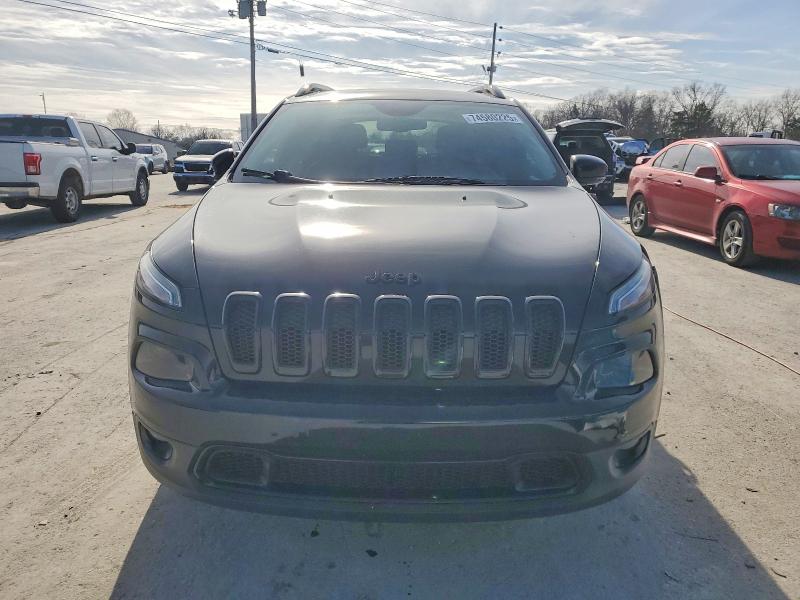 Photo 5 from auction – 2017 JEEP CHEROKEE with VIN 1C4PJLDS3HW613568
