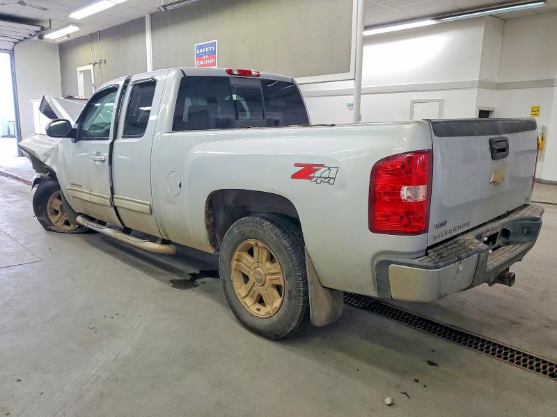 صورة رقم 2 من المزاد - 2011 CHEVROLET SILVERADO مع VIN 1GCRKTE30BZ235941