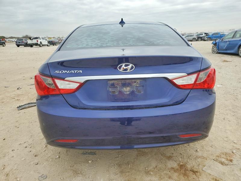 Photo 6 from auction – 2012 HYUNDAI SONATA with VIN 5NPEB4AC7CH392353