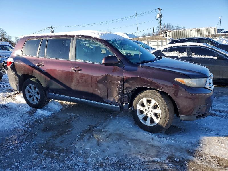 Photo 4 from auction – 2012 TOYOTA HIGHLANDER with VIN 5TDBK3EH6CS116338