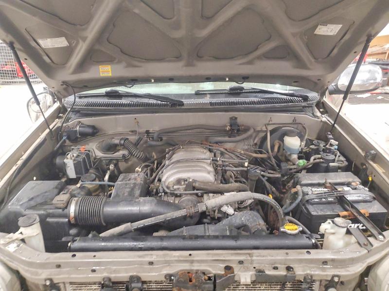Photo 11 from auction – 2002 TOYOTA TUNDRA ACC with VIN 5TBBT44142S237366