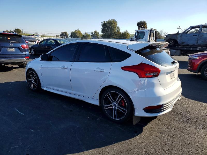 Photo 2 from auction – 2017 FORD FOCUS ST with VIN 1FADP3L95HL314493