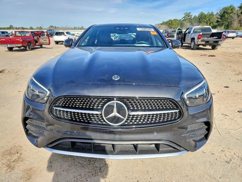 Photo 5 from auction – 2022 MERCEDES-BENZ E with VIN W1KZF8DB8NB056527