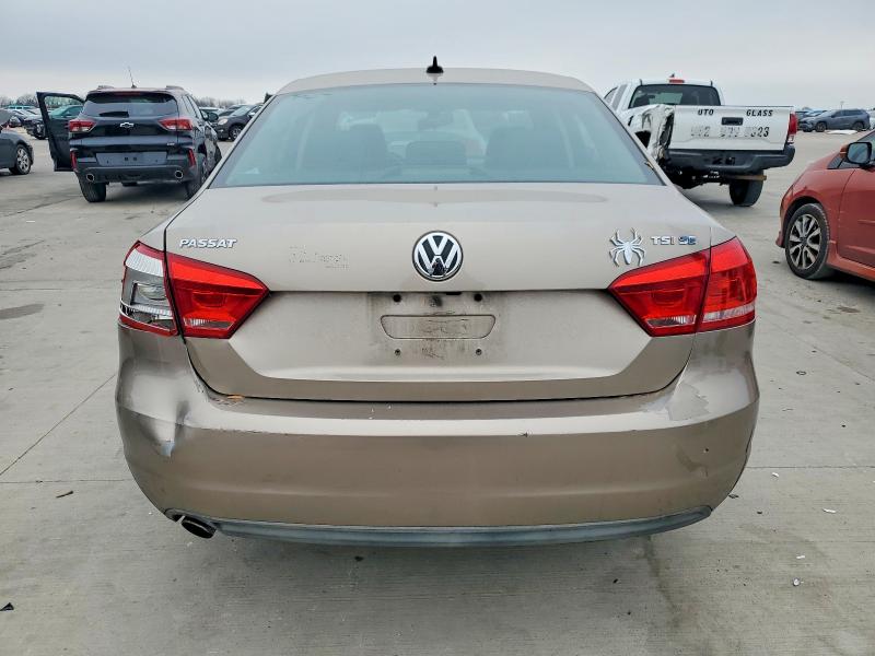Photo 6 from auction – 2015 VOLKSWAGEN PASSAT SE with VIN 1VWBT7A3XFC024814