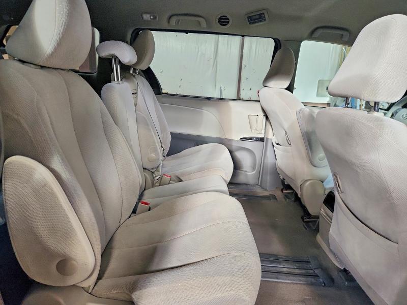 Photo 11 from auction – 2013 TOYOTA SIENNA LE with VIN 5TDKK3DC8DS355316
