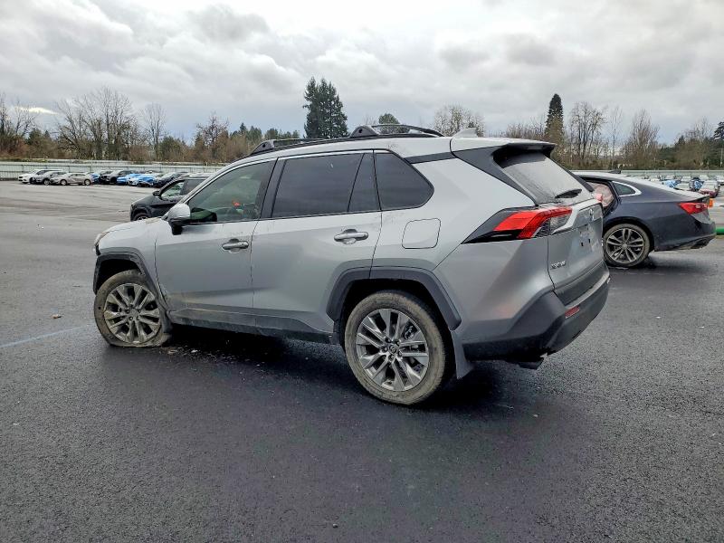 Photo 2 from auction – 2024 TOYOTA RAV4 XLE P with VIN JTMA1RFV6RJ042737