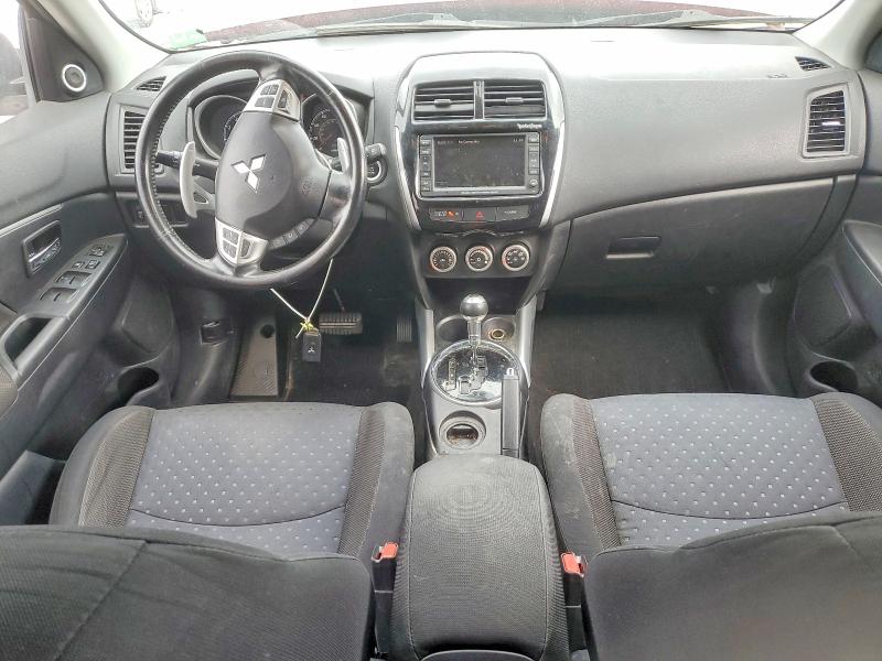 Photo 8 from auction – 2011 MITSUBISHI OUTLANDER with VIN JA4AP4AUXBZ012528