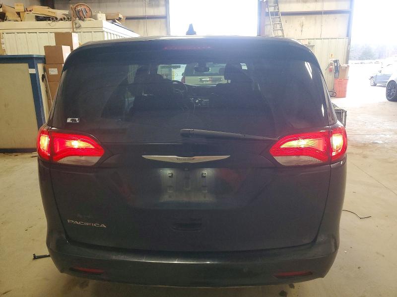 Photo 6 from auction – 2017 CHRYSLER PACIFICA with VIN 2C4RC1DG0HR502276