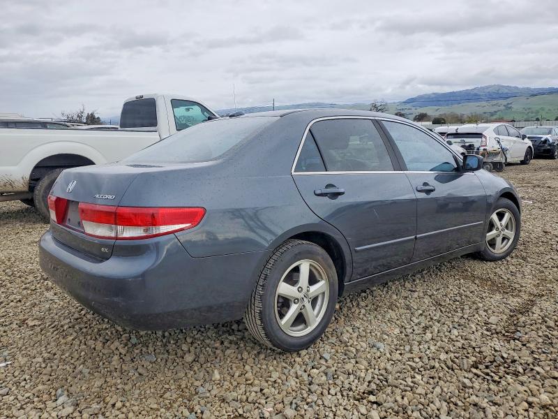 Photo 3 from auction – 2004 HONDA ACCORD EX with VIN JHMCM56754C040838
