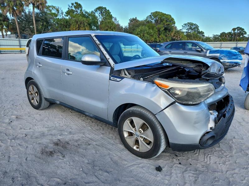 Photo 4 from auction – 2016 KIA SOUL with VIN KNDJN2A27G7868399