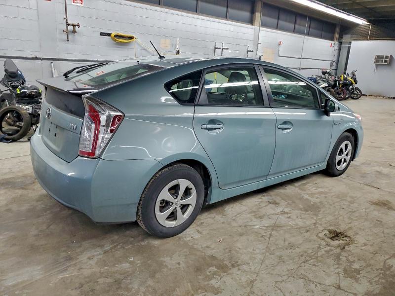 Photo 3 from auction – 2013 TOYOTA PRIUS with VIN JTDKN3DUXD1668509