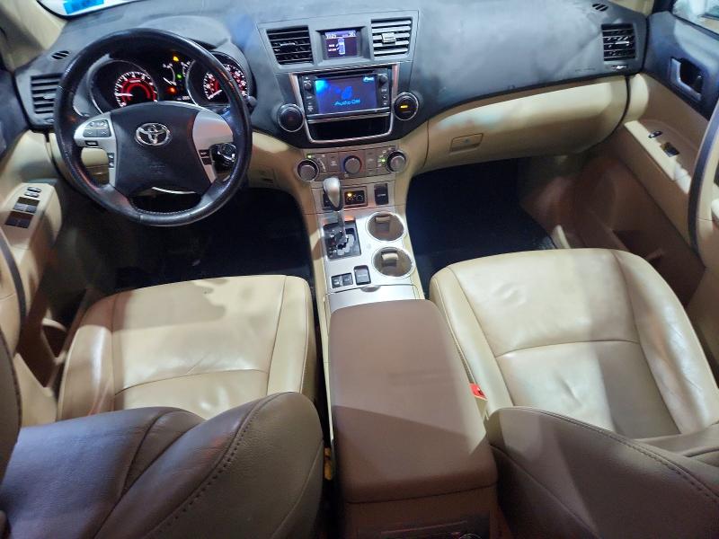 Photo 8 from auction – 2013 TOYOTA HIGHLANDER with VIN 5TDBK3EH9DS188507