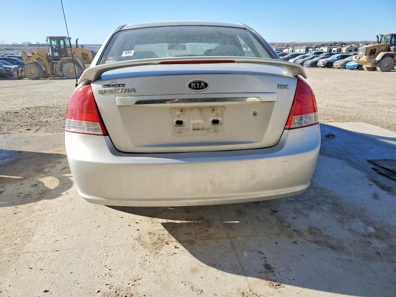 Photo 6 from auction – 2008 KIA SPECTRA EX with VIN KNAFE121185535857