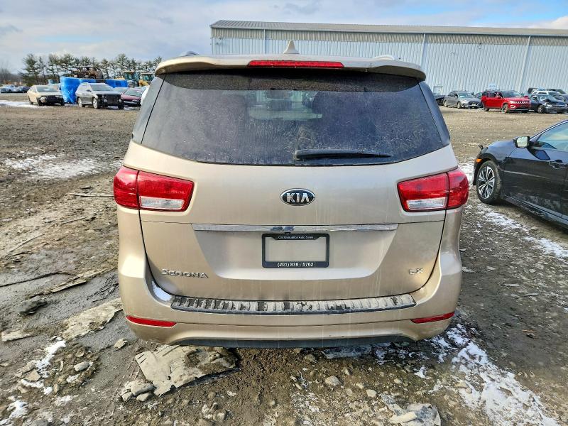 Photo 6 from auction – 2015 KIA SEDONA with VIN KNDMB5C16F6041834