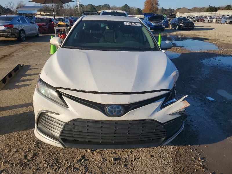 Photo 5 from auction – 2022 TOYOTA CAMRY LE with VIN 4T1C31AK2NU585802