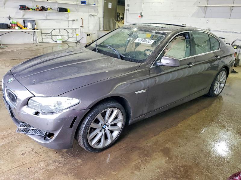 BMW 535 XI 2013 with VIN WBAFU7C54DDU71983 - Photo from auction