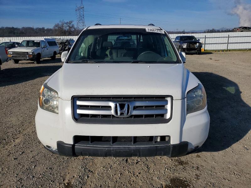 Photo 5 from auction – 2006 HONDA PILOT EX with VIN 2HKYF18736H549244