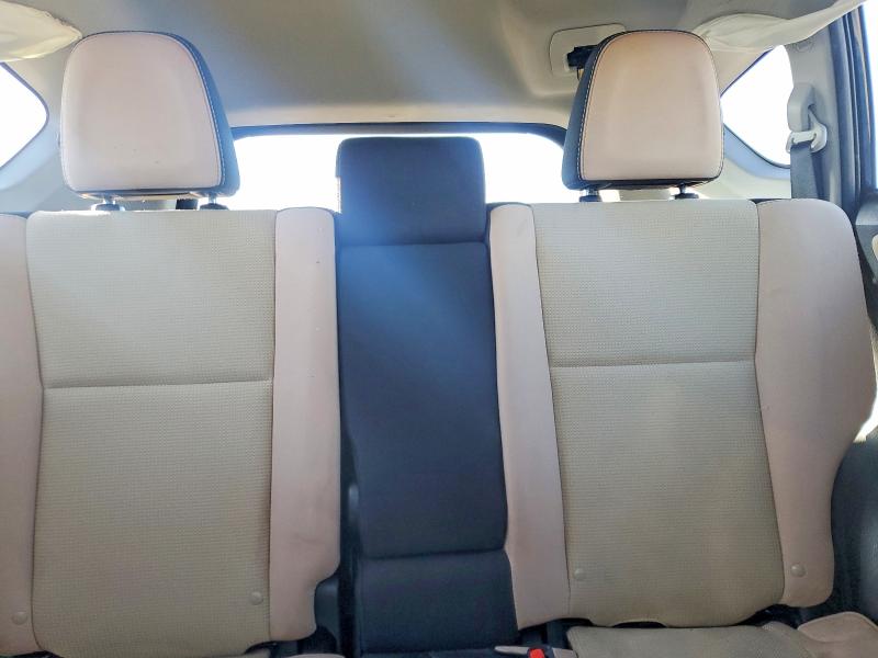 Photo 10 from auction – 2017 TOYOTA RAV4 XLE with VIN 2T3WFREV1HW377090