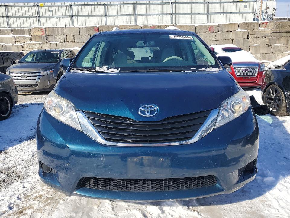 Photo 5 from auction – 2012 TOYOTA SIENNA LE with VIN 5TDKK3DC4CS220834