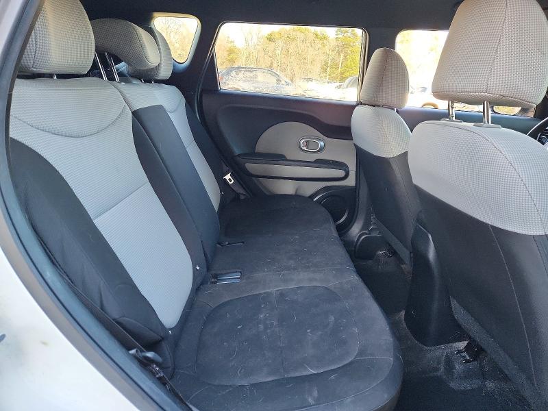Photo 10 from auction – 2018 KIA SOUL with VIN KNDJN2A29J7573196