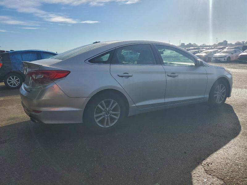 Photo 3 from auction – 2017 HYUNDAI SONATA SE with VIN 5NPE24AF5HH478066