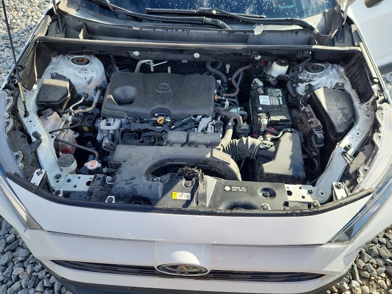 Photo 12 from auction – 2021 TOYOTA RAV4 XLE with VIN 2T3W1RFVXMC168584