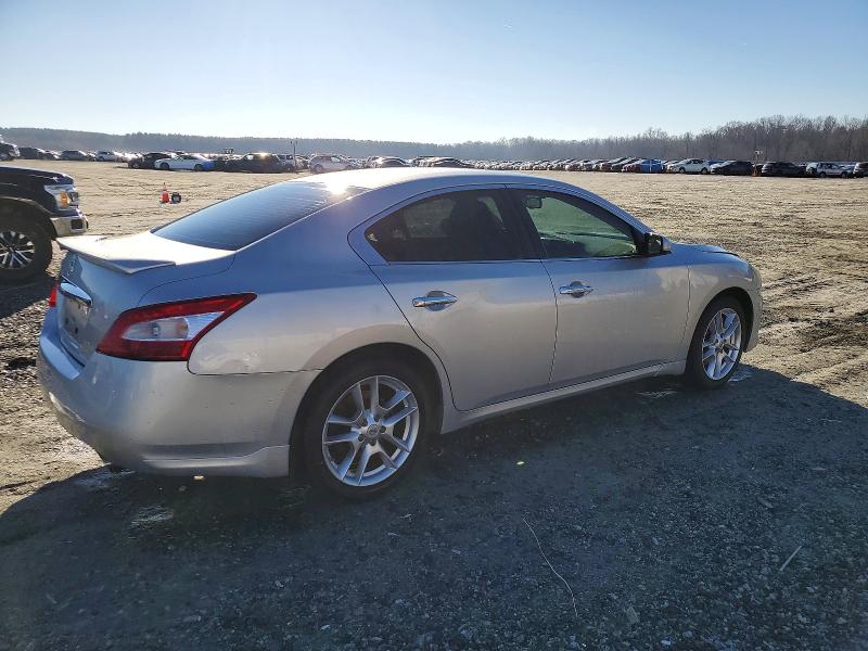 Photo 3 from auction – 2010 NISSAN MAXIMA S with VIN 1N4AA5AP5AC845006
