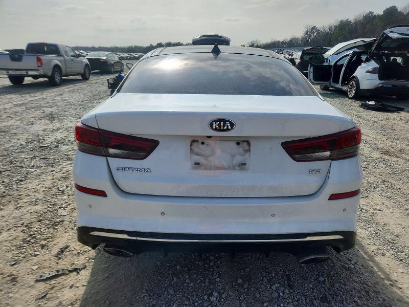 Photo 6 from auction – 2020 KIA OPTIMA with VIN 5XXGU4L11LG422246