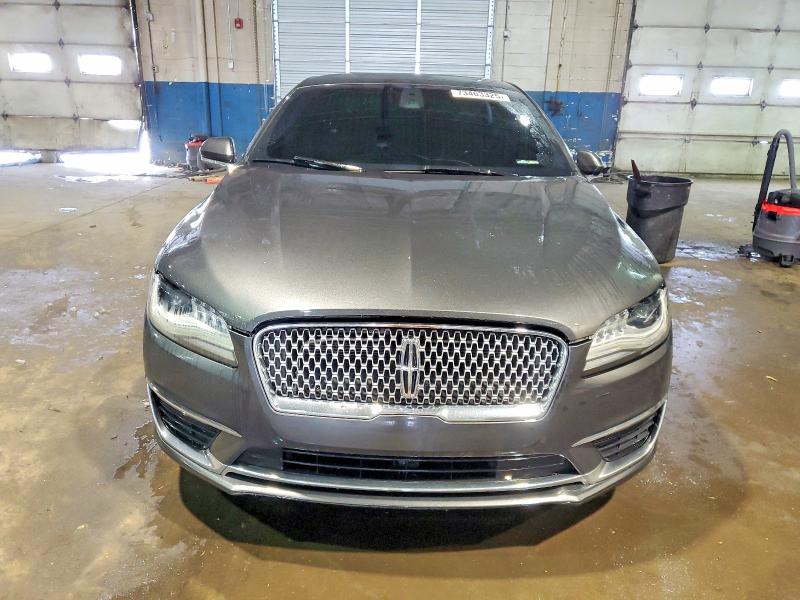 Photo 5 from auction – 2017 LINCOLN MKZ RESERV with VIN 3LN6L5E99HR615286