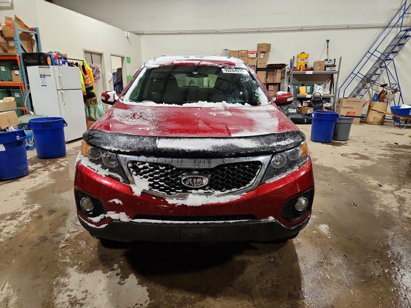 Photo 5 from auction – 2013 KIA SORENTO LX with VIN 5XYKTDA25DG421249