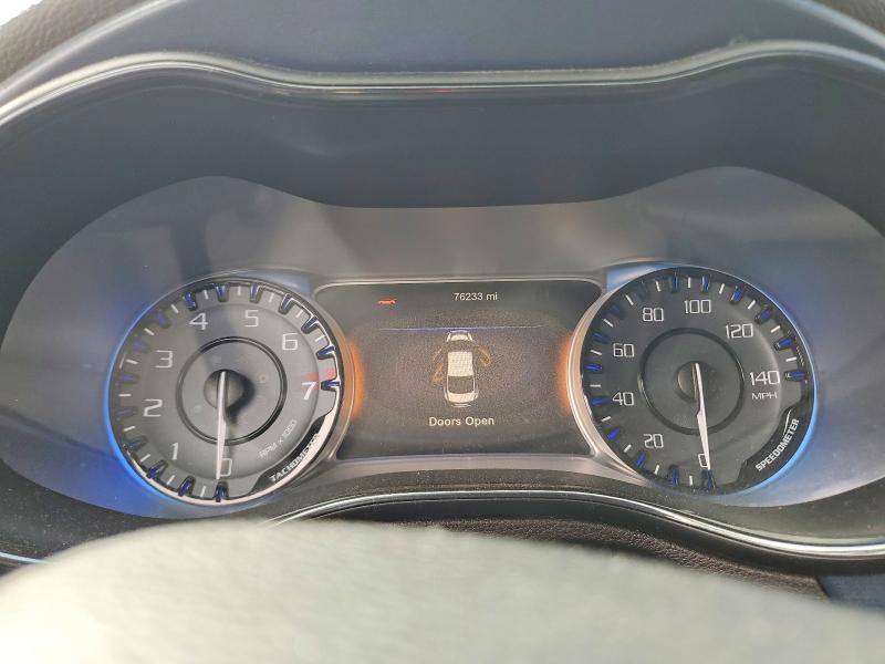 Photo 9 from auction – 2015 CHRYSLER 200 with VIN 1C3CCCBG3FN514165