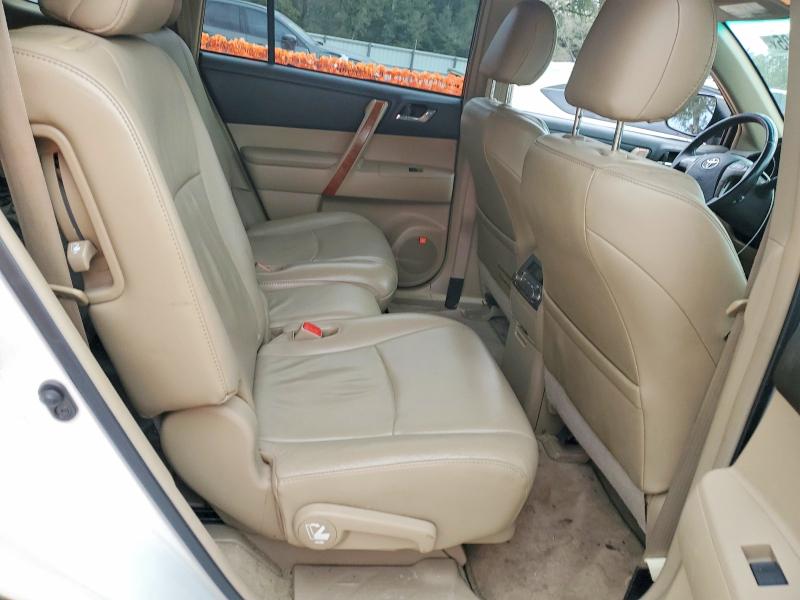 Photo 11 from auction – 2010 TOYOTA HIGHLANDER with VIN 5TDDK3EH8AS029465