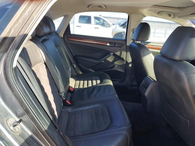 Photo 10 from auction – 2012 VOLKSWAGEN PASSAT SEL with VIN 1VWCN7A36CC100605