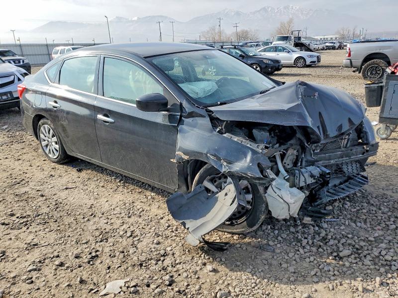 Photo 4 from auction – 2017 NISSAN SENTRA S with VIN 3N1AB7AP4HL673331