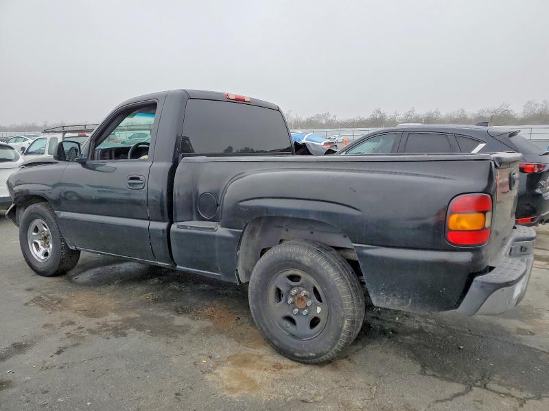 Photo 2 from auction – 2004 CHEVROLET SILVERADO with VIN 1GCEC14X04Z115953