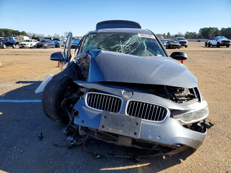 Photo 11 from auction – 2018 BMW 340 XI with VIN WBA8B7G52JNU95391