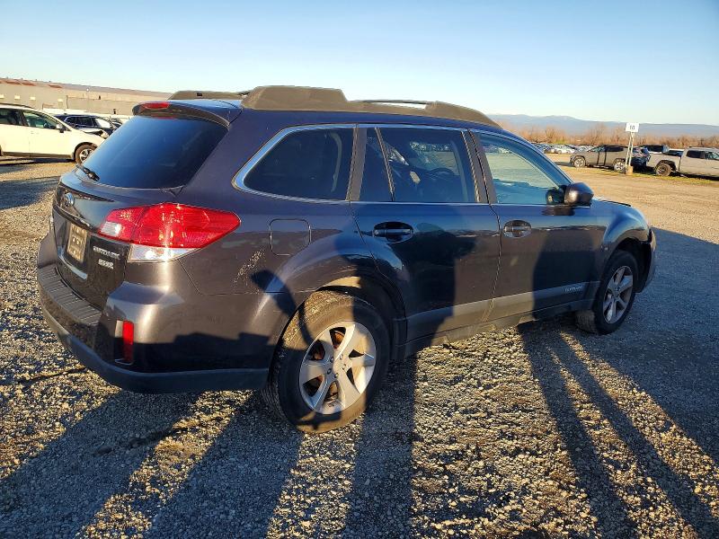 Photo 3 from auction – 2013 SUBARU OUTBACK with VIN 4S4BRBGC9D3221557