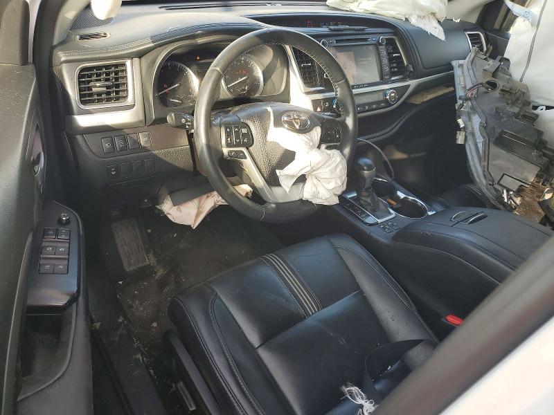 Photo 8 from auction – 2018 TOYOTA HIGHLANDER with VIN 5TDKZRFH5JS549210