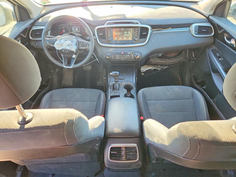 Photo 8 from auction – 2018 KIA SORENTO LX with VIN 5XYPG4A34JG402867
