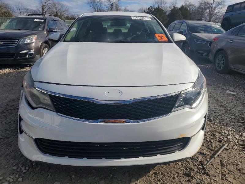 Photo 5 from auction – 2017 KIA OPTIMA with VIN 5XXGT4L16HG127511
