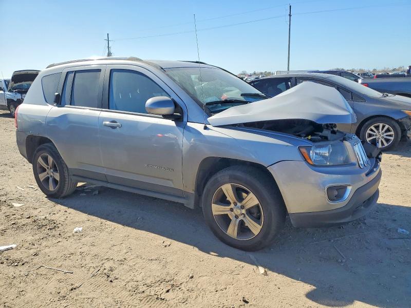 Photo 4 from auction – 2017 JEEP COMPASS LA with VIN 1C4NJDEB7HD126543