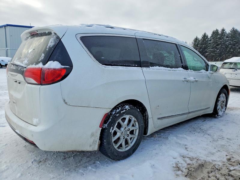 Photo 3 from auction – 2020 CHRYSLER PACIFICA T with VIN 2C4RC1BG3LR125910