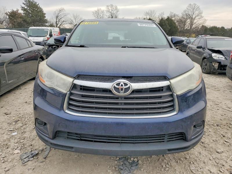 Photo 5 from auction – 2016 TOYOTA HIGHLANDER with VIN 5TDBKRFH4GS311538
