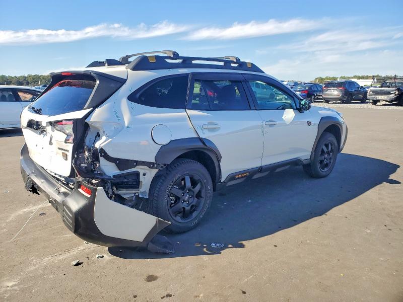 Photo 3 from auction – 2024 SUBARU OUTBACK with VIN 4S4BTGUD8R3131884