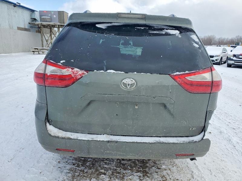 Photo 6 from auction – 2018 TOYOTA SIENNA with VIN 5TDKZ3DC9JS923788