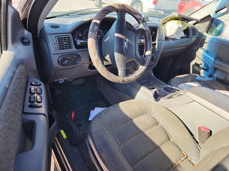Photo 8 from auction – 2004 FORD EXPLORER X with VIN 1FMZU72K84UB66232