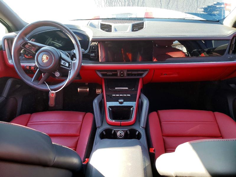 Photo 8 from auction – 2024 PORSCHE CAYENNE S with VIN WP1AL2AY7RDA35974