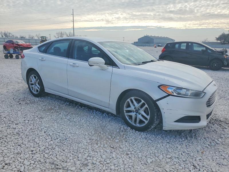 Photo 4 from auction – 2016 FORD FUSION SE with VIN 1FA6P0HDXG5106536